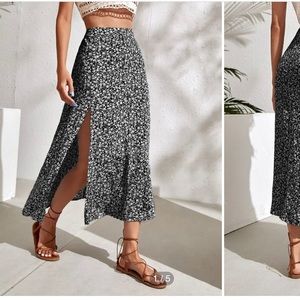 Black Floral Maxi Skirt ; Womens Large